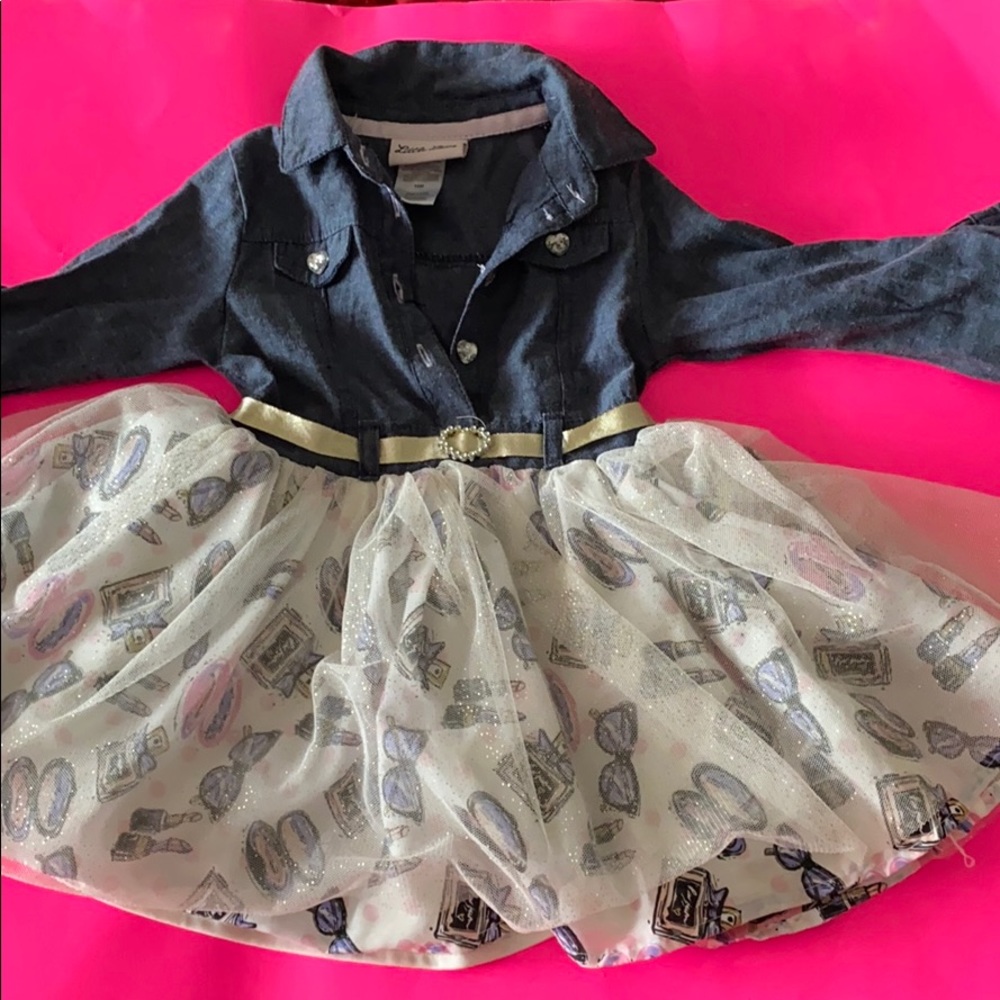 Girl tutu dress with heart buttons